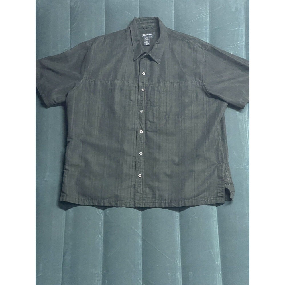 5.11 Tactical Shirt W/ Front Side Pockets Size 2XL     F960